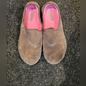 Sketchers Go Walk Brown Shoes - Size 9.5 Wide - Gently Used Condition